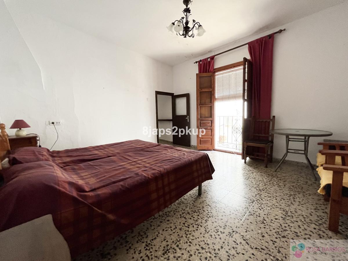 Zu verkaufen von villa in
 Estepona