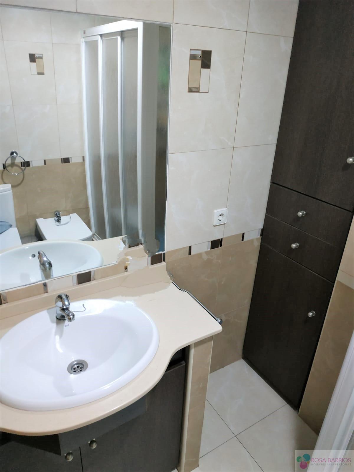 For sale of penthouse in Estepona