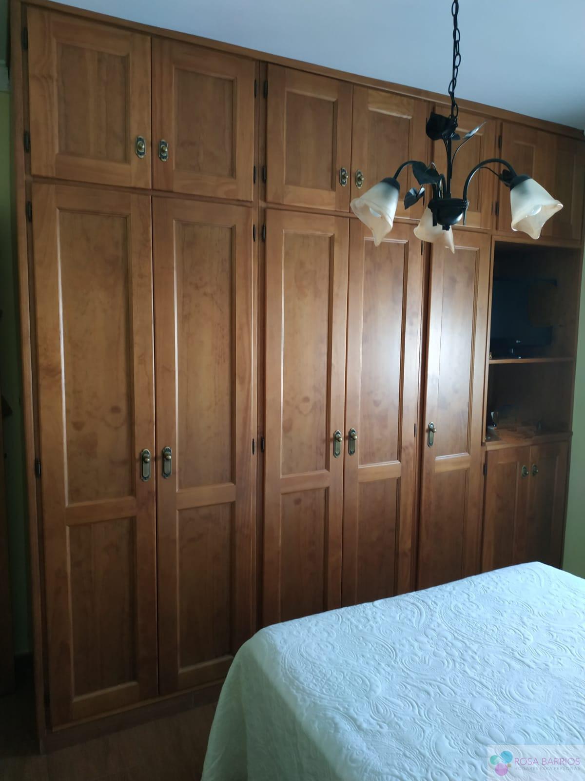 For sale of penthouse in Estepona