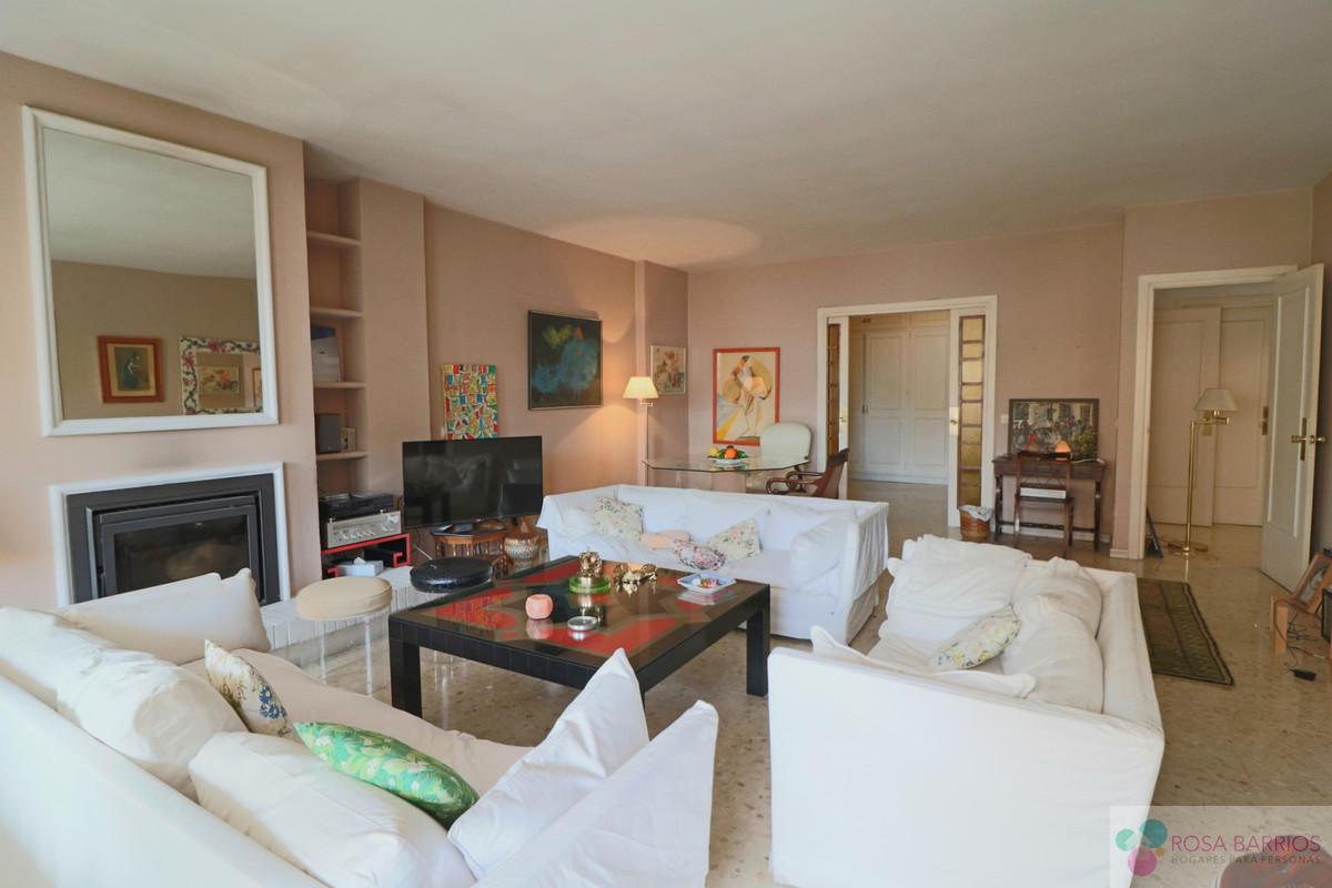 For sale of apartment in Marbella
