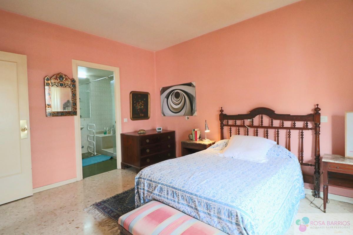 For sale of apartment in Marbella