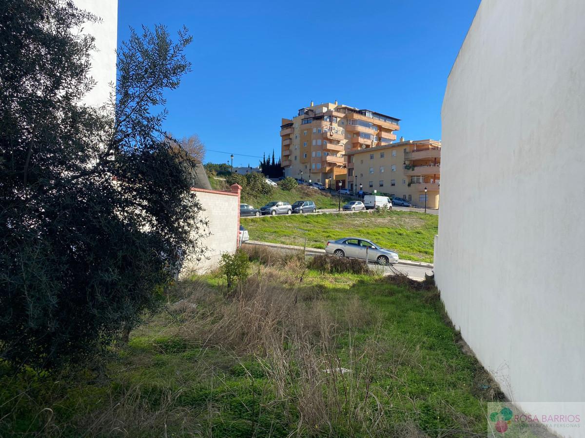 For sale of land in Estepona