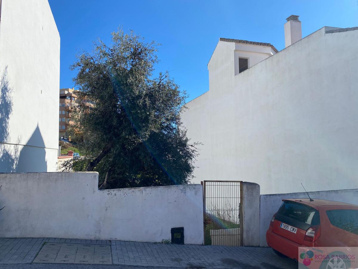 For sale of land in Estepona