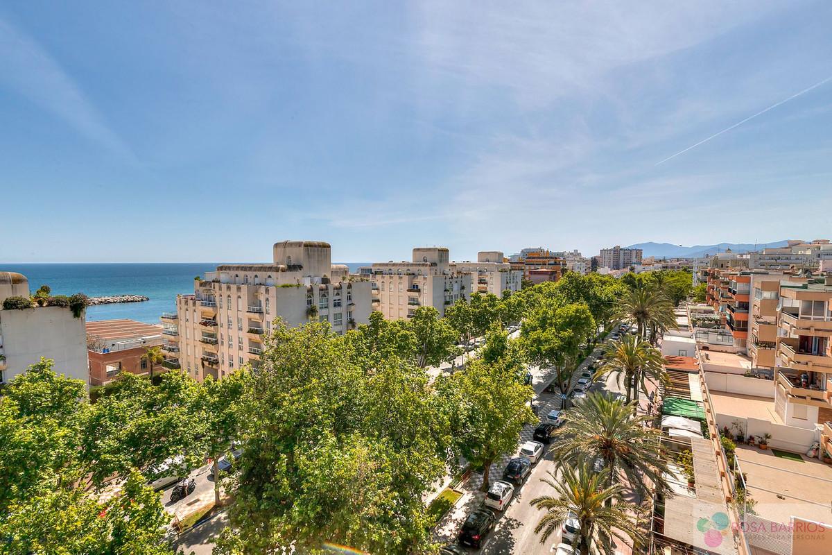 For sale of penthouse in Marbella
