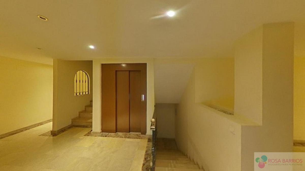 For sale of apartment in Marbella