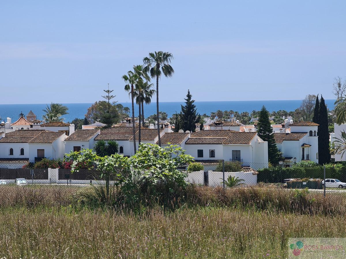 For sale of land in Estepona