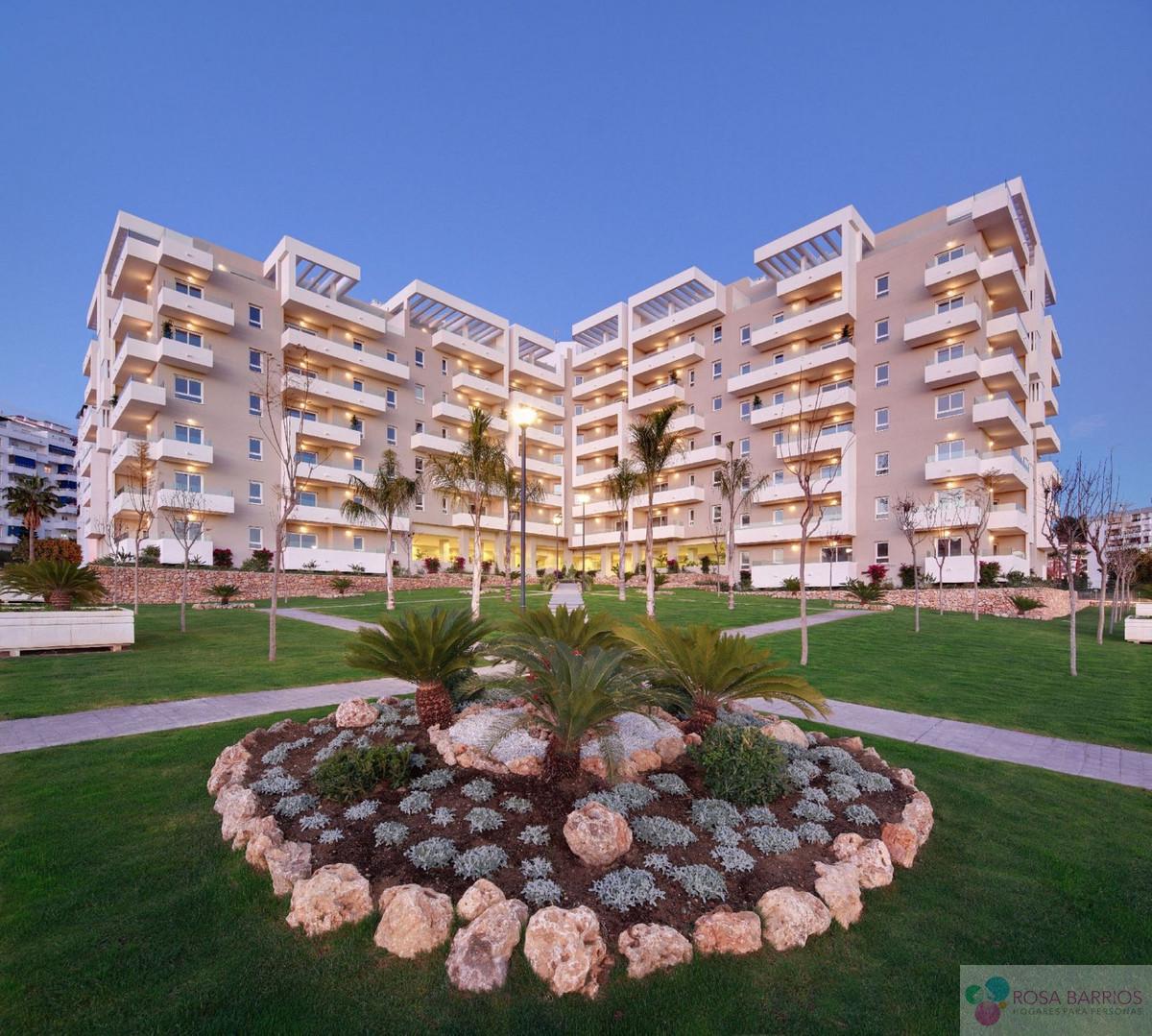 For sale of penthouse in Nueva Andalucía