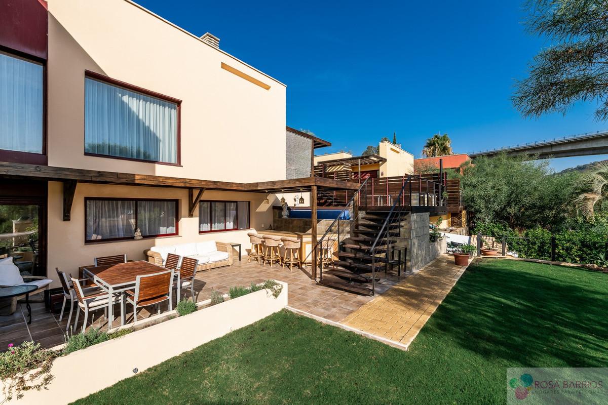Venta de villa en Estepona