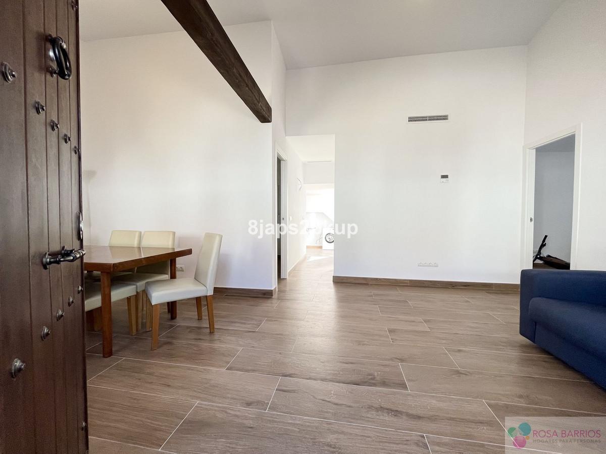 For sale of villa in Estepona