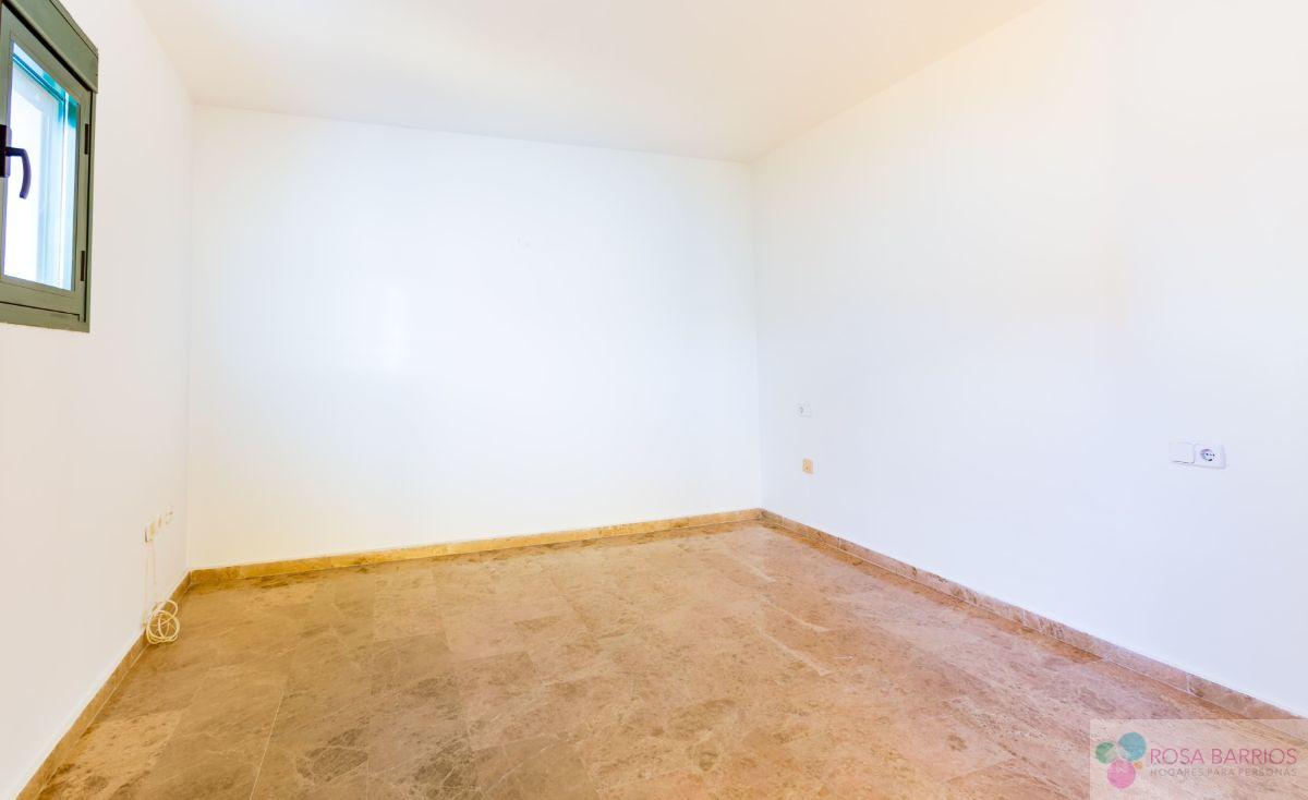 For sale of flat in San Pedro de Alcántara