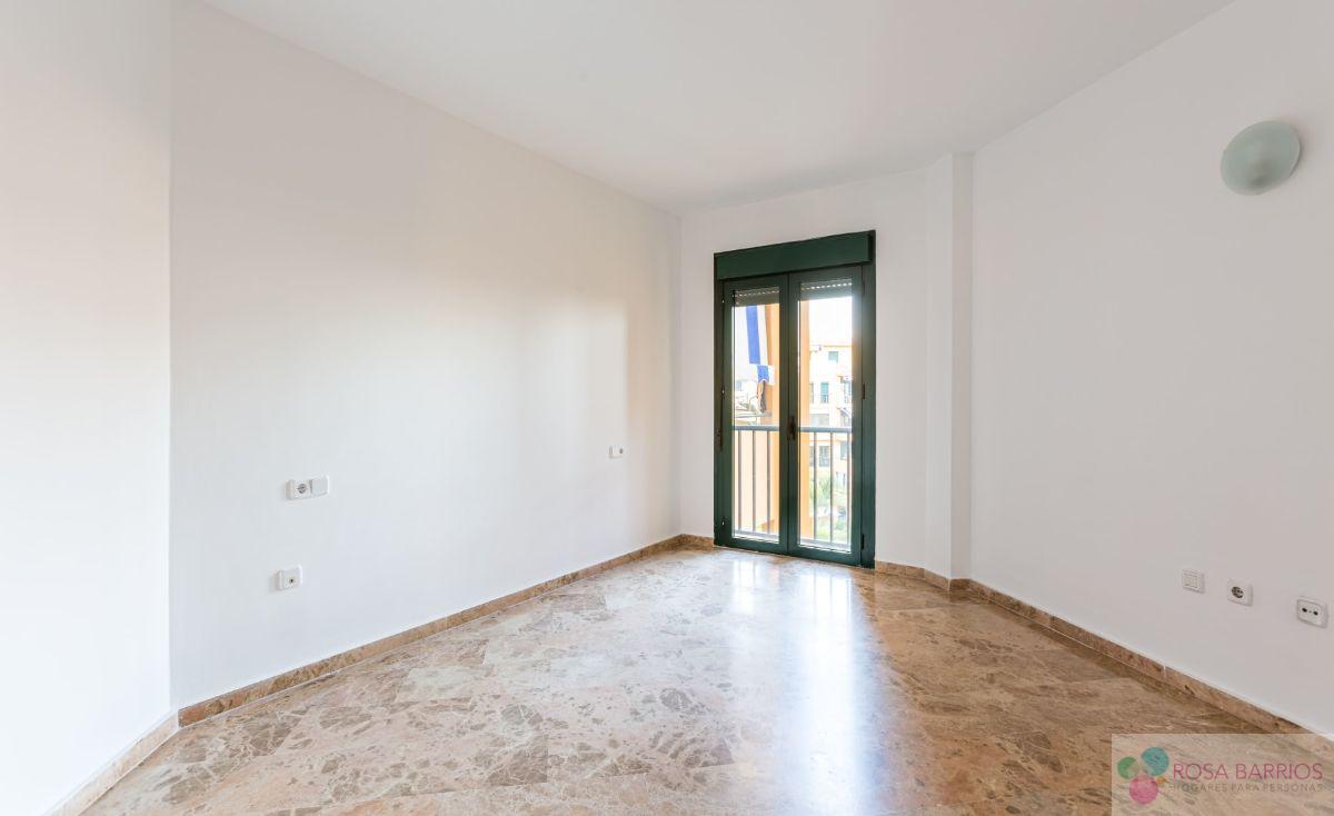 For sale of flat in San Pedro de Alcántara