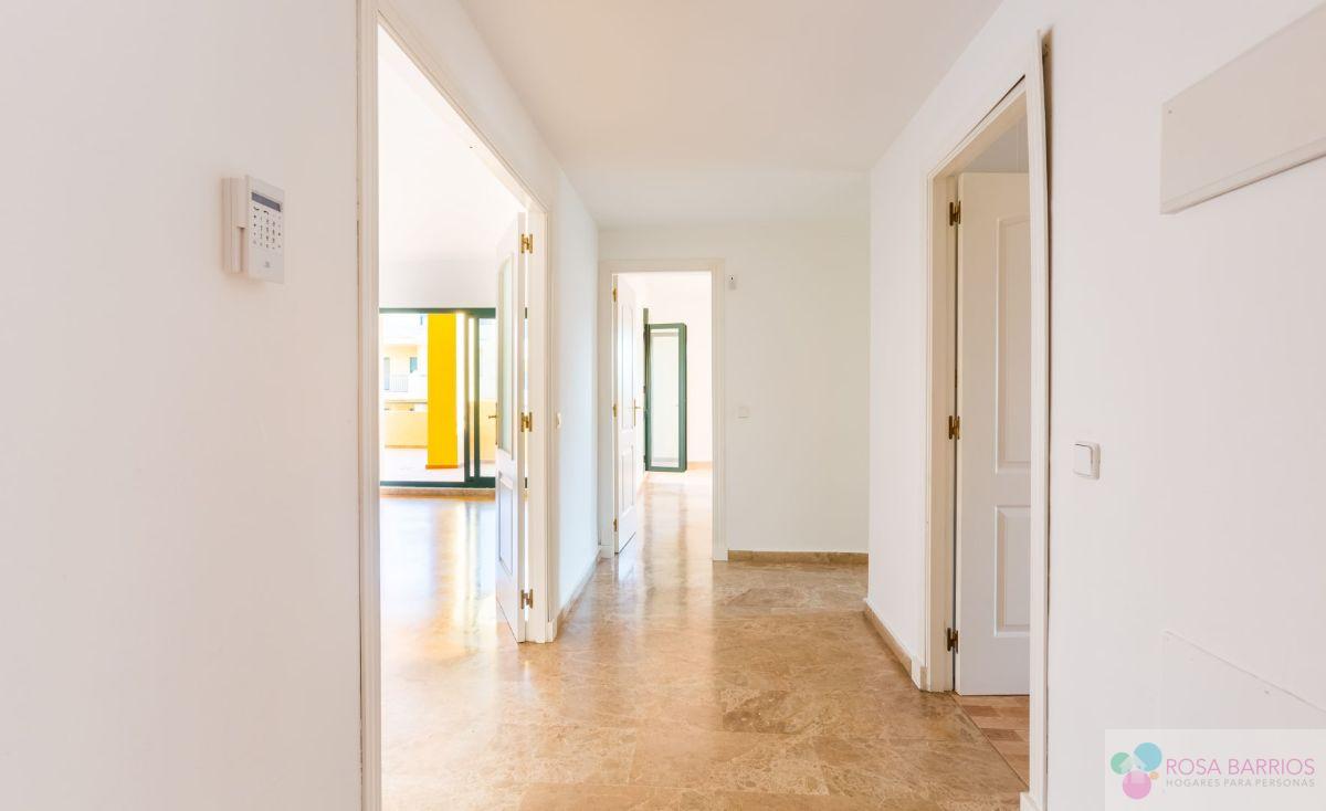 For sale of flat in San Pedro de Alcántara