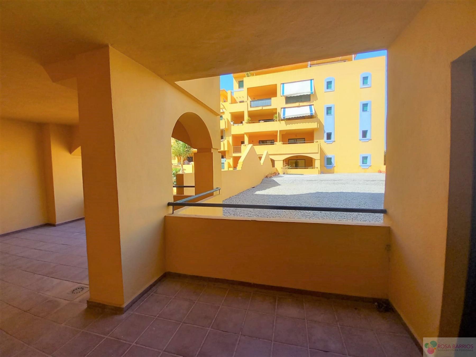 For sale of flat in San Pedro de Alcántara