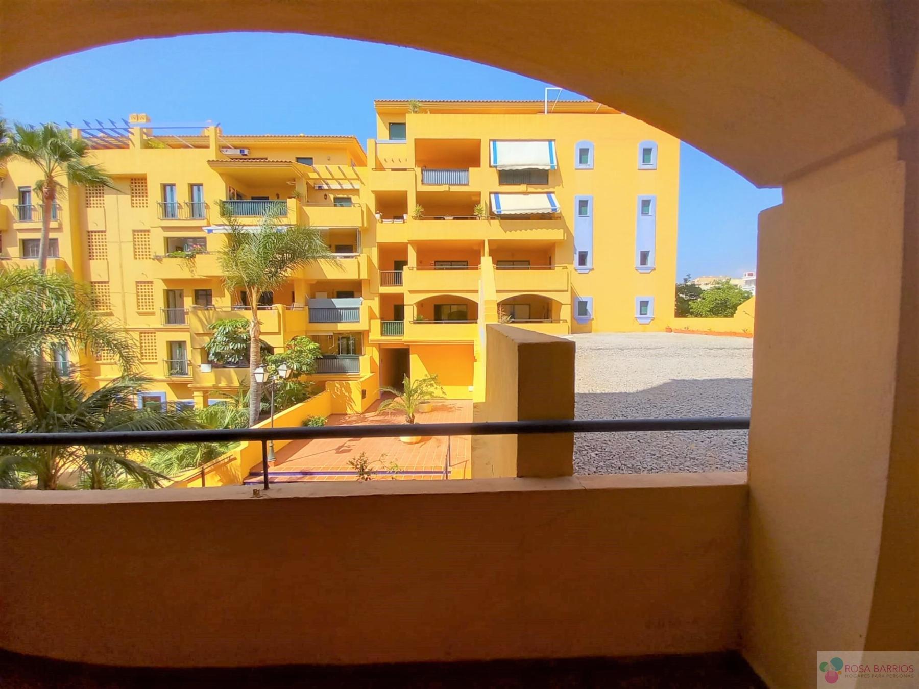 For sale of flat in San Pedro de Alcántara