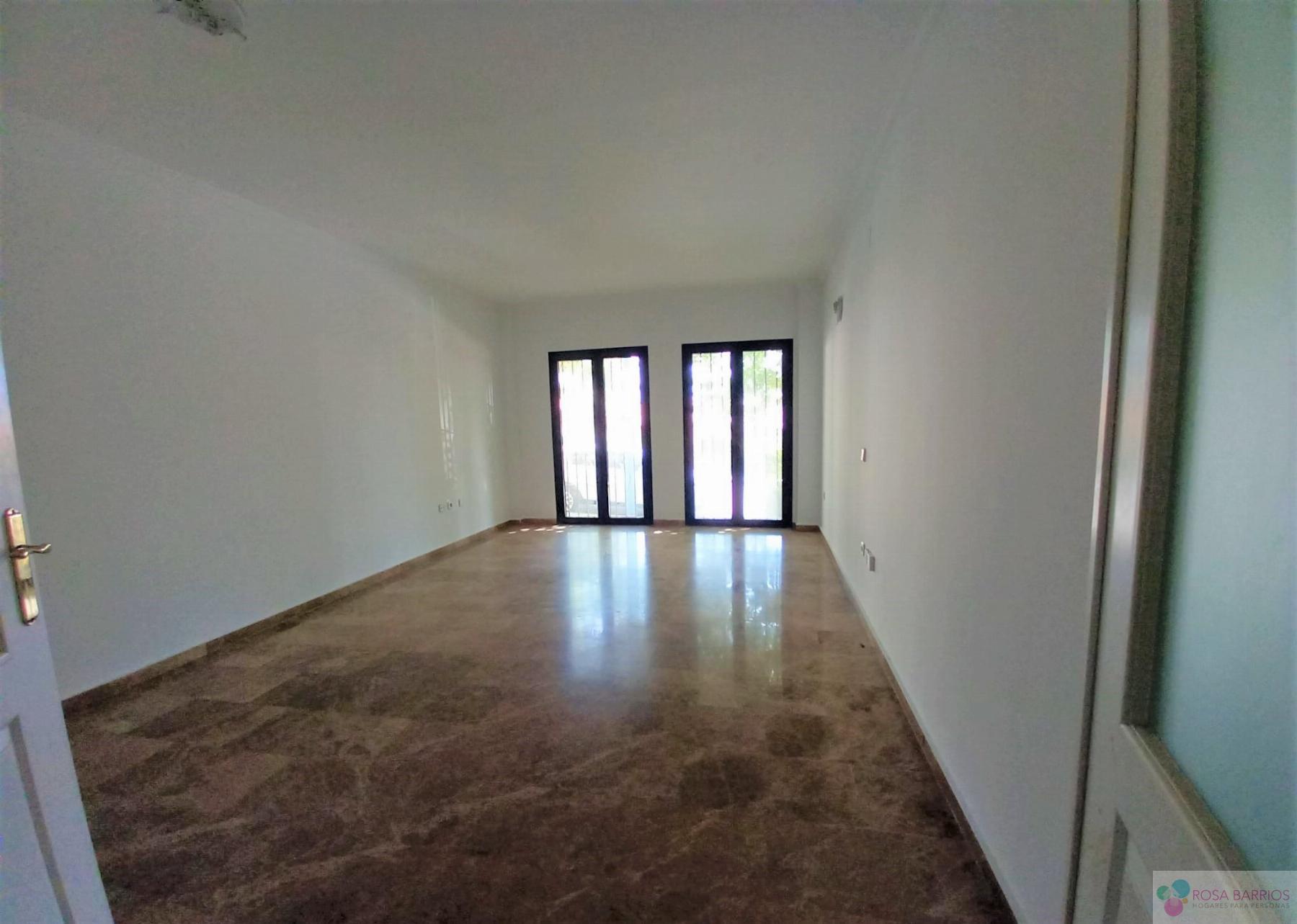 For sale of flat in San Pedro de Alcántara