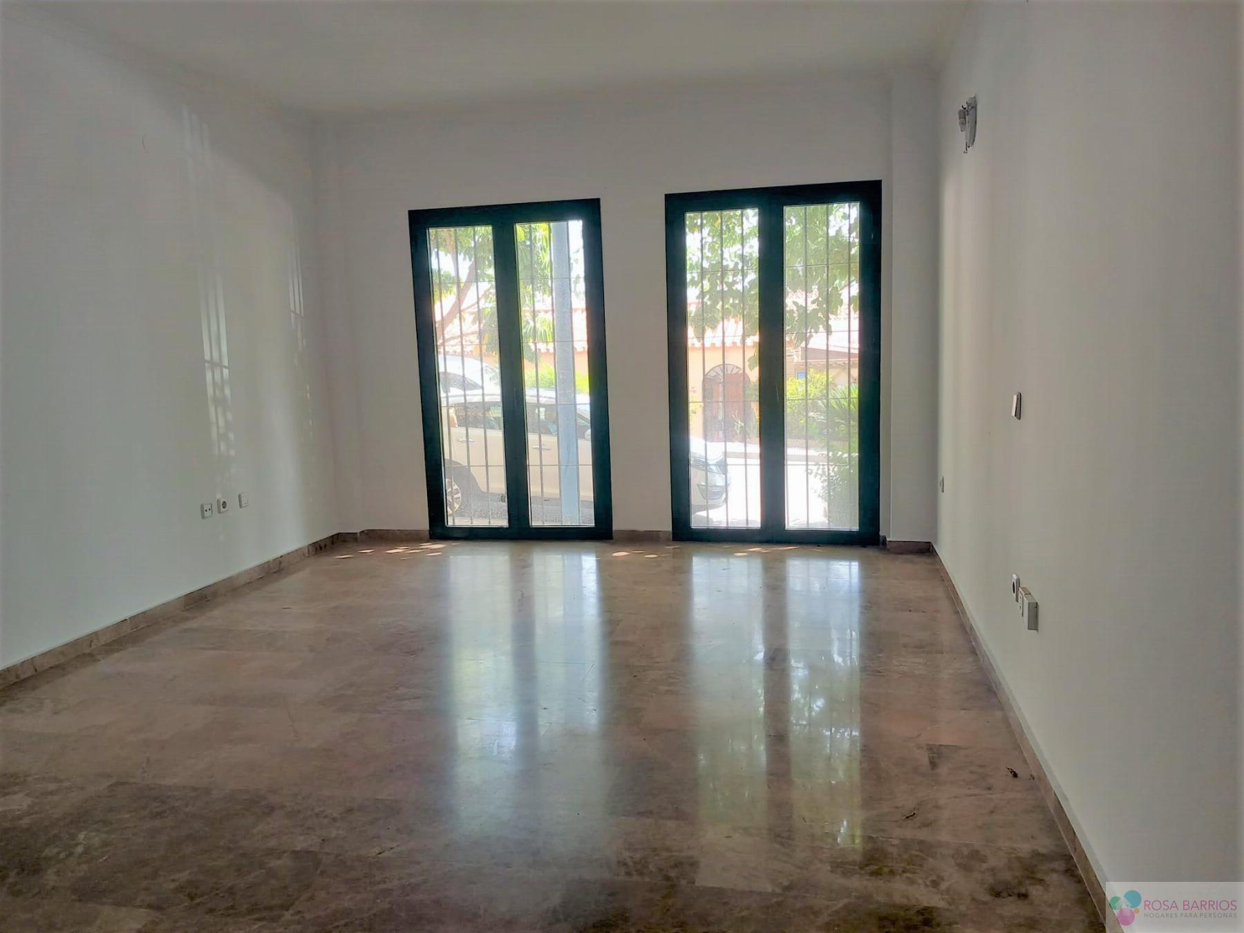 For sale of flat in San Pedro de Alcántara