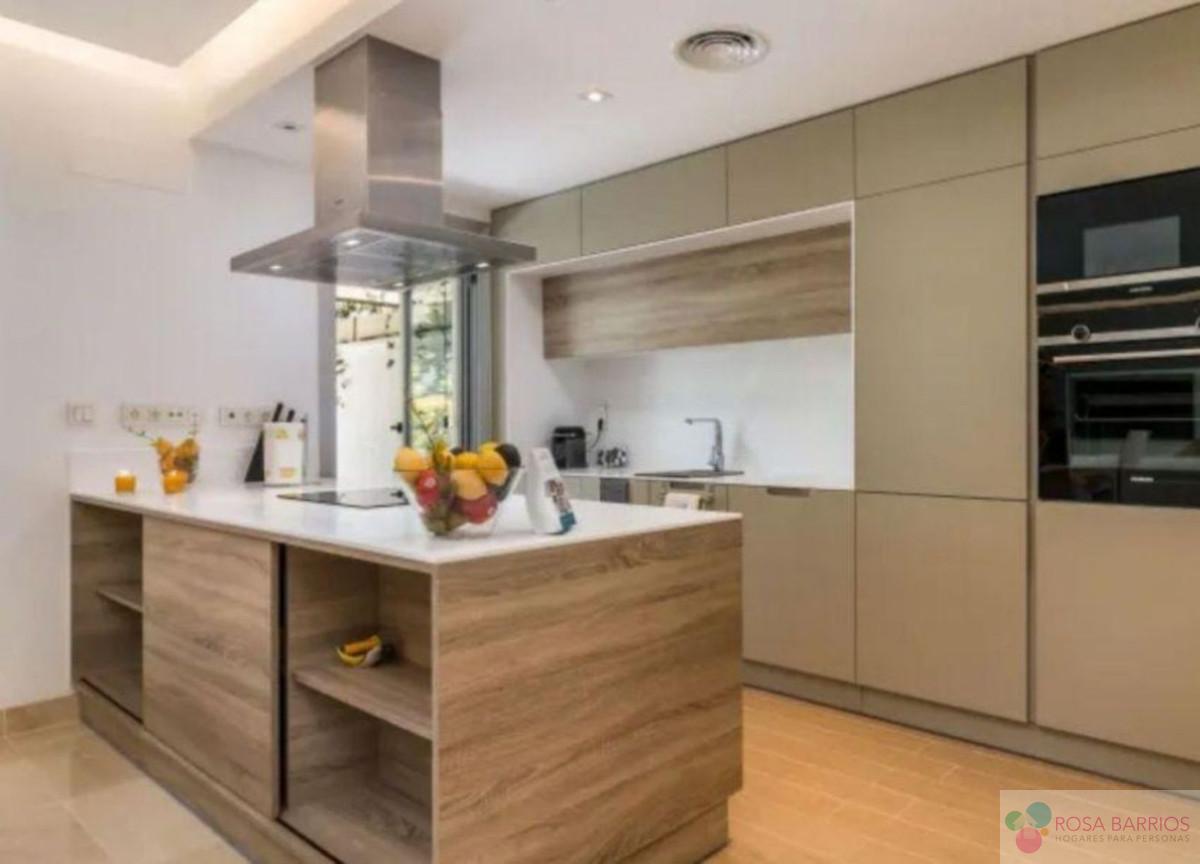 Zu verkaufen von appartement in
 Puerto Banús