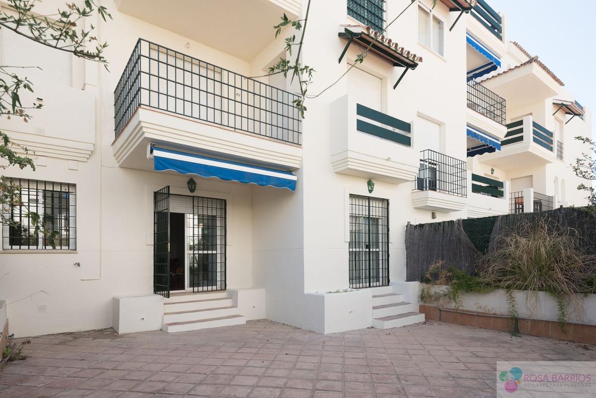 For sale of apartment in Nueva Andalucía