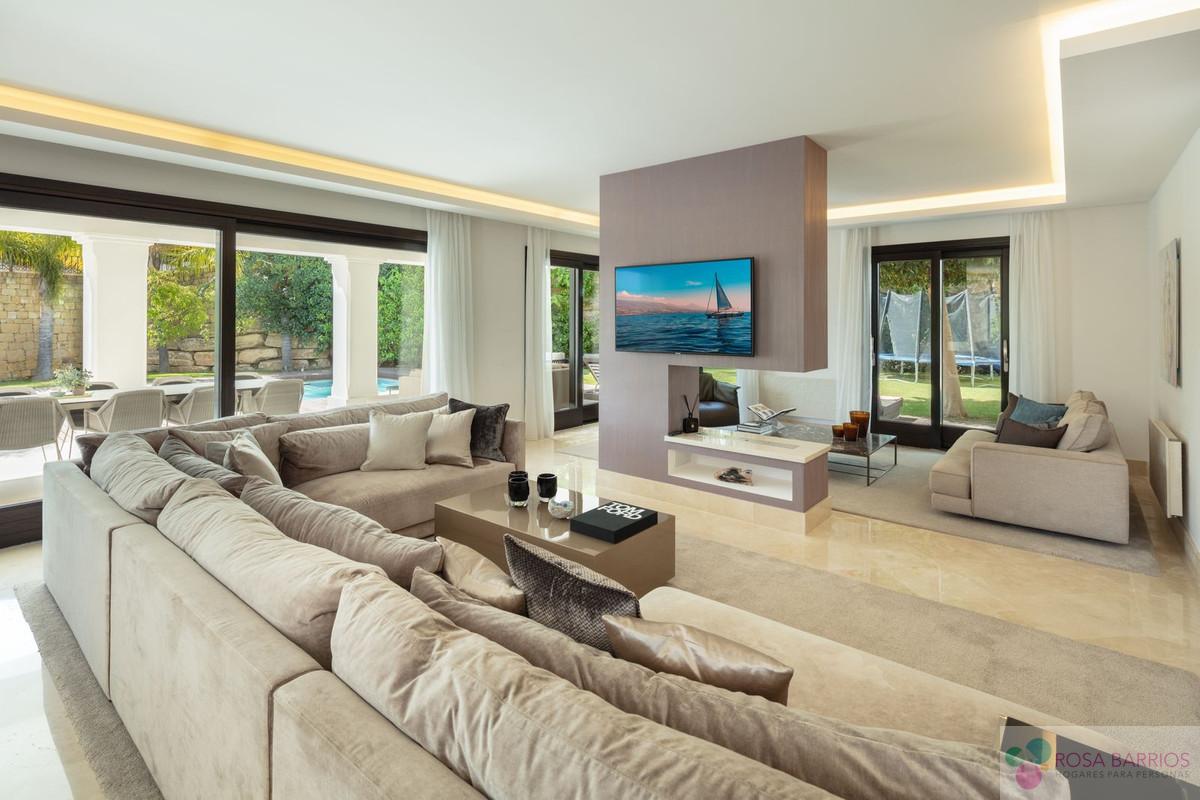 Venta de villa en Nueva Andalucía