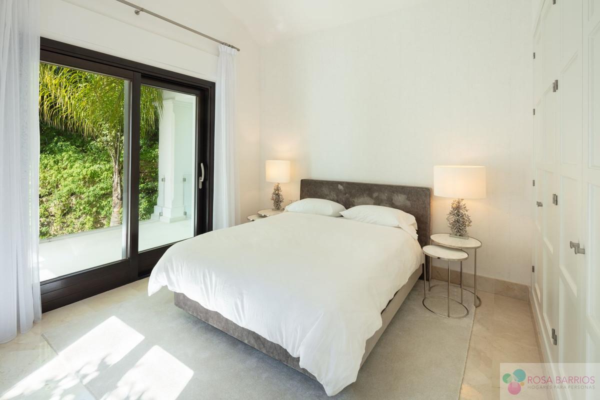 Venta de villa en Nueva Andalucía