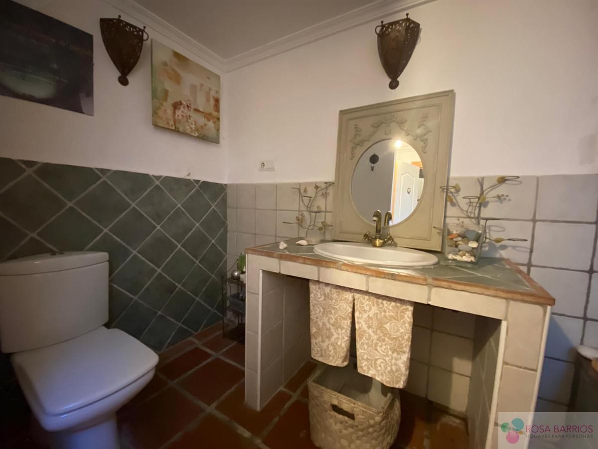 Zu verkaufen von villa in
 Estepona