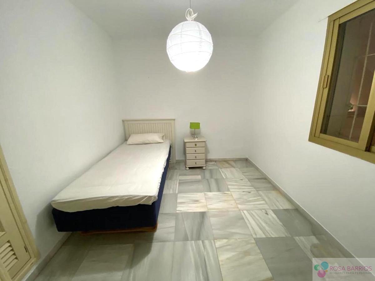 For sale of apartment in Nueva Andalucía