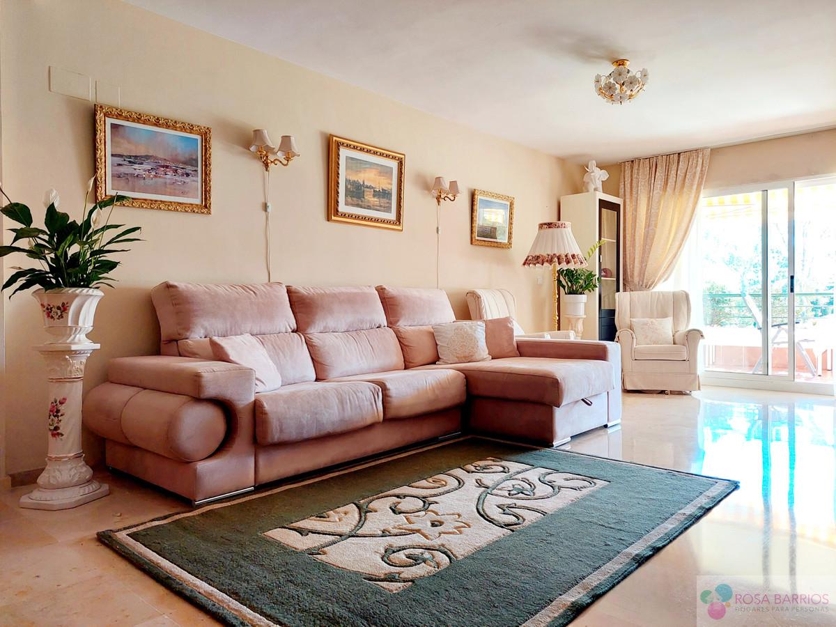 For sale of apartment in Guadalmina Alta