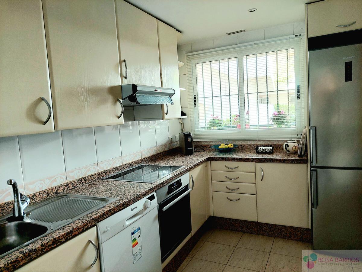 For sale of apartment in Guadalmina Alta