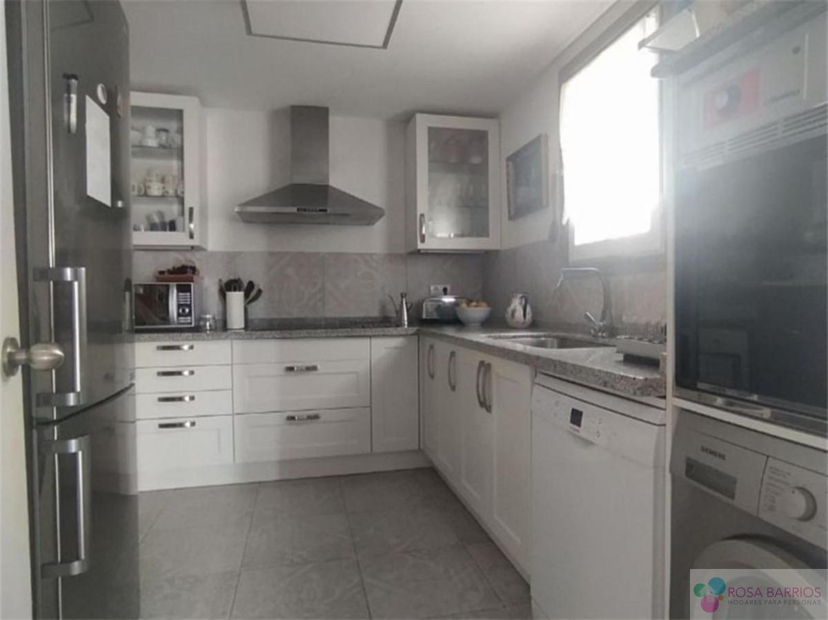 For sale of apartment in Puerto Banús