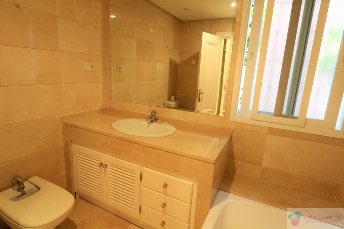Zu verkaufen von appartement in
 Estepona