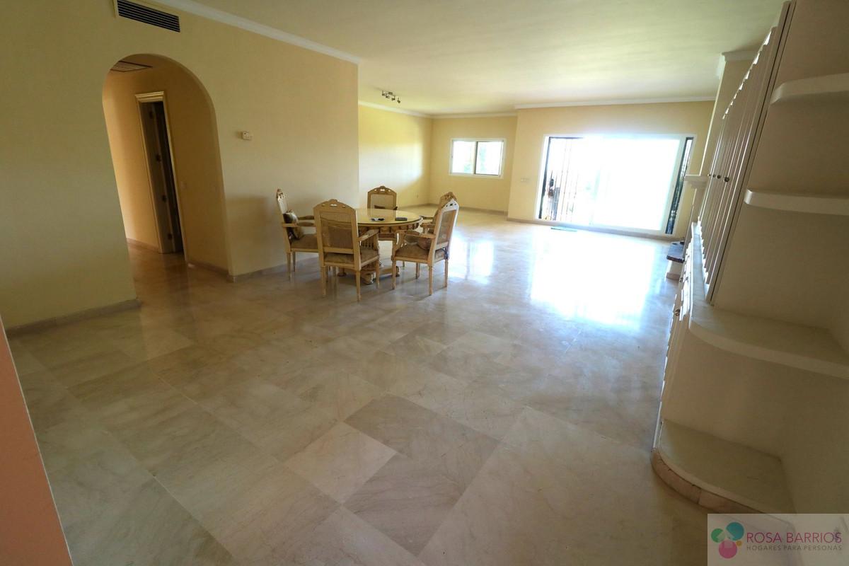 Zu verkaufen von appartement in
 Estepona