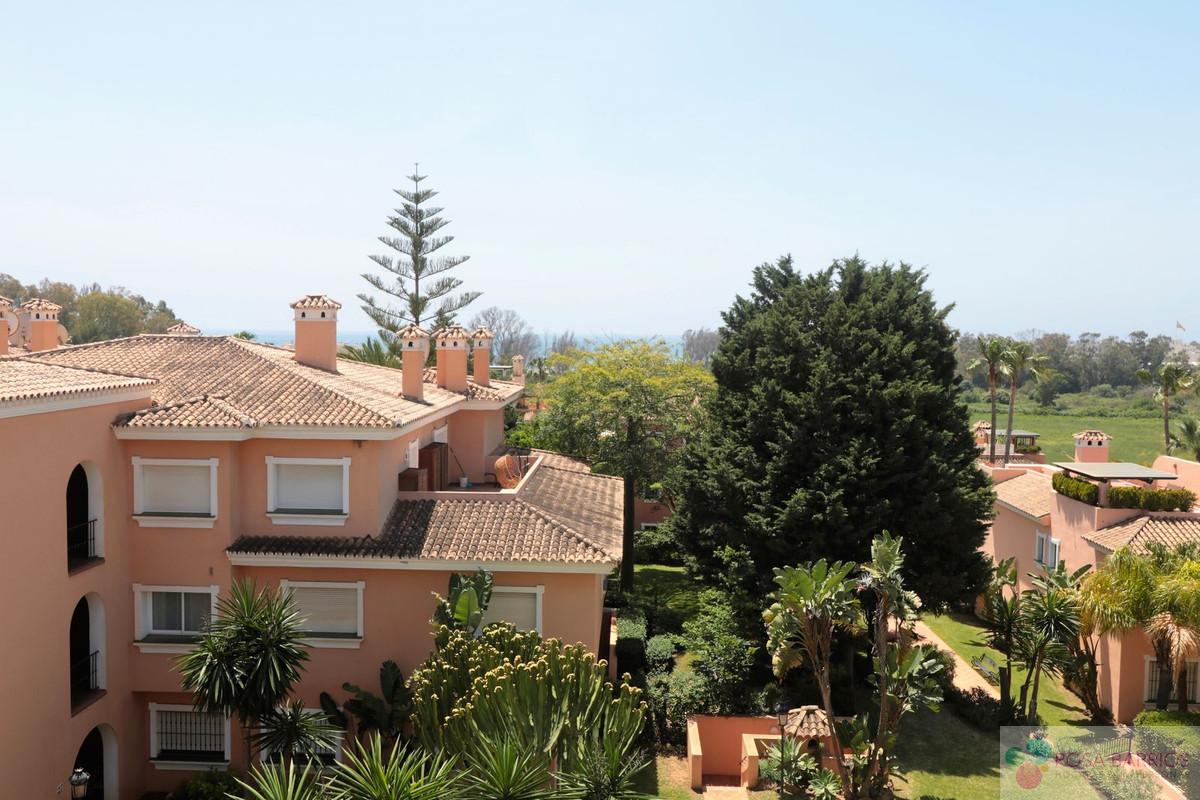 Zu verkaufen von penthouse in
 Estepona