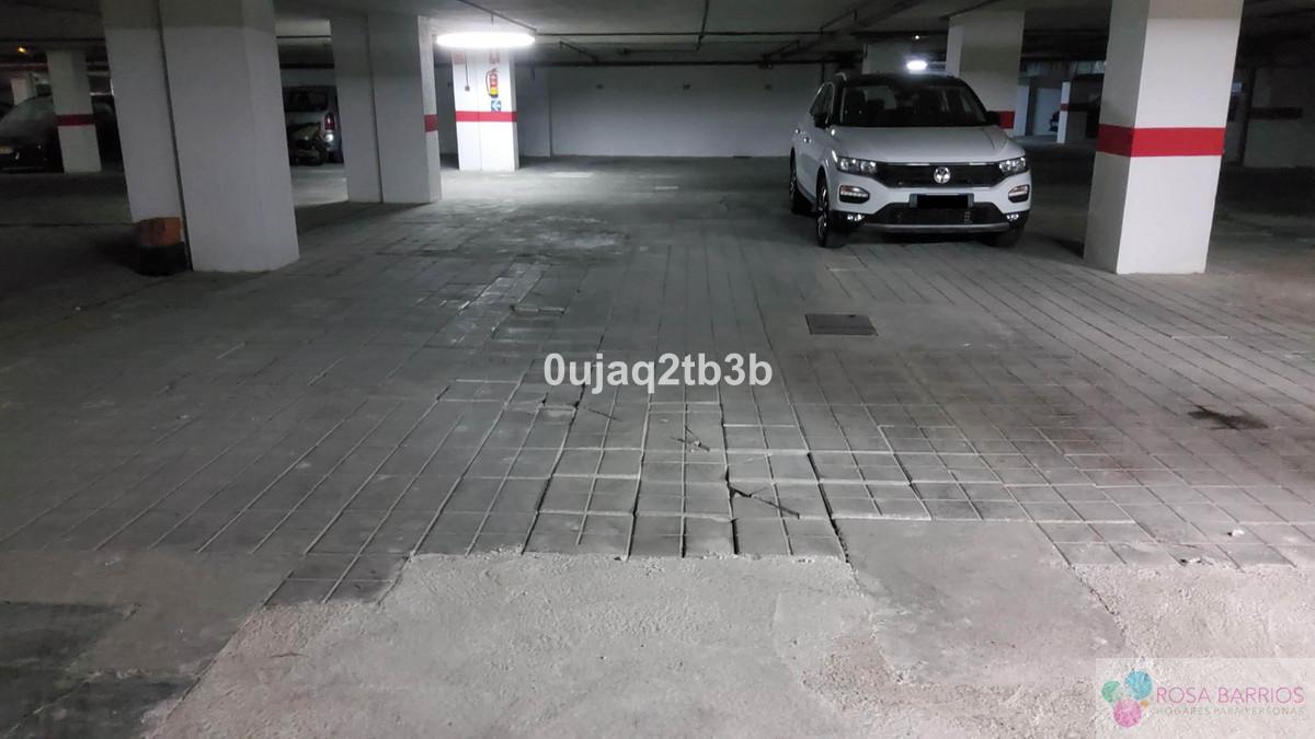 For sale of commercial in Marbella