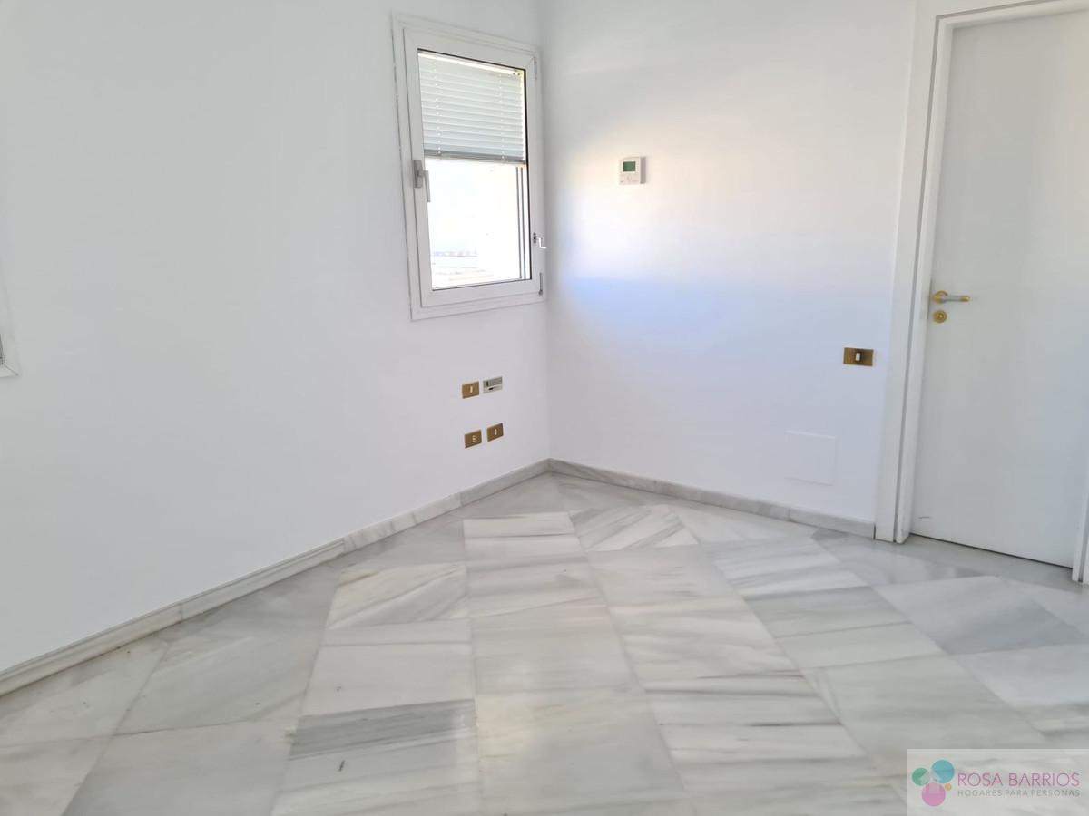 For sale of apartment in Marbella