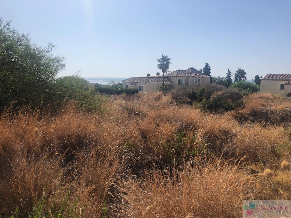 For sale of land in Estepona