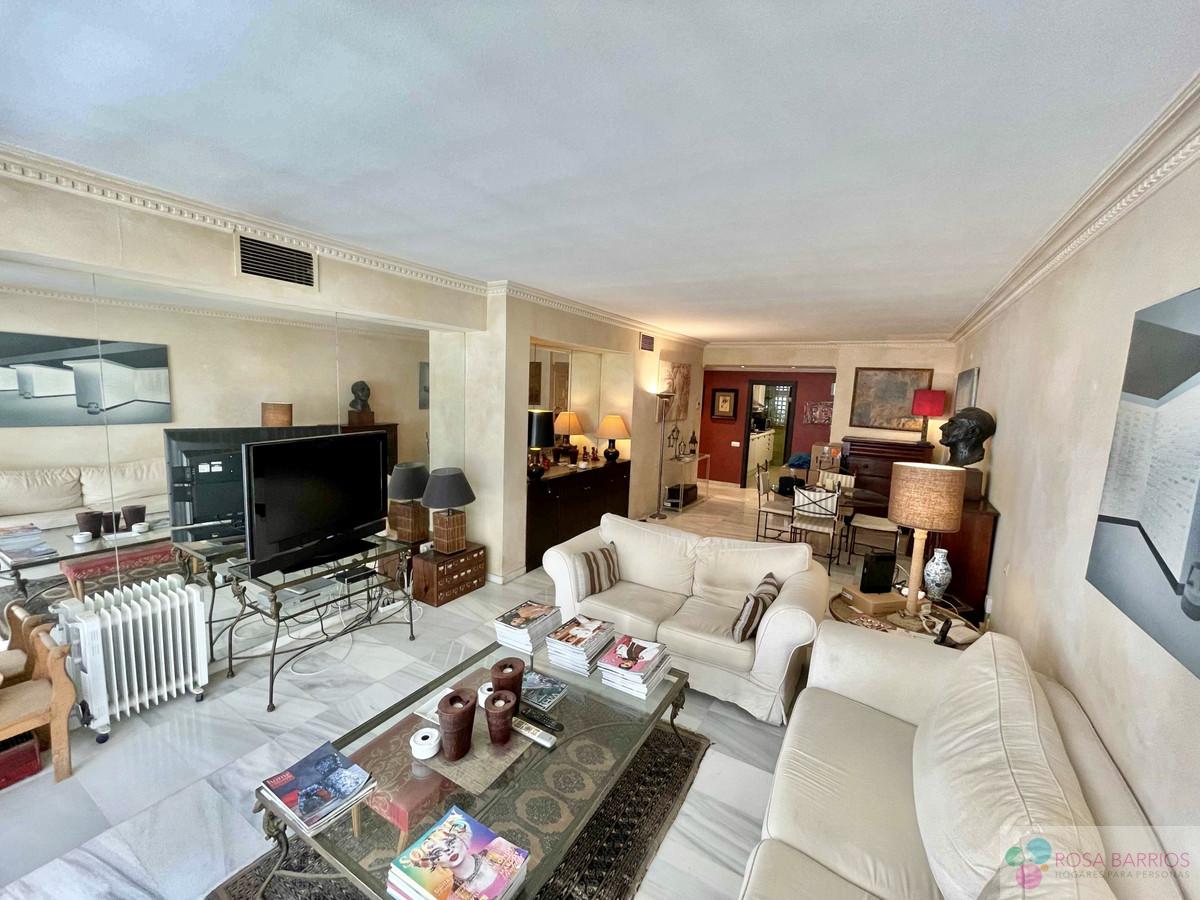 Venta de apartamento en Puerto Banús