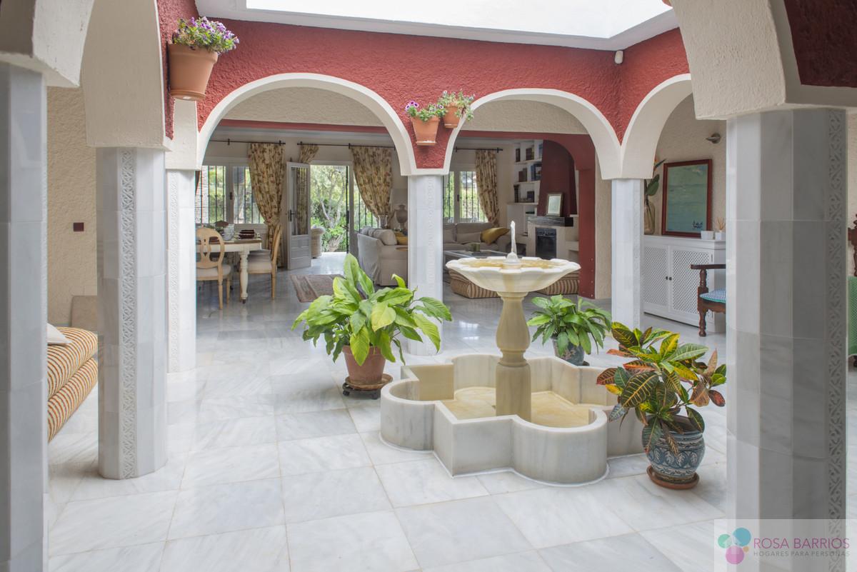For sale of villa in Marbella
