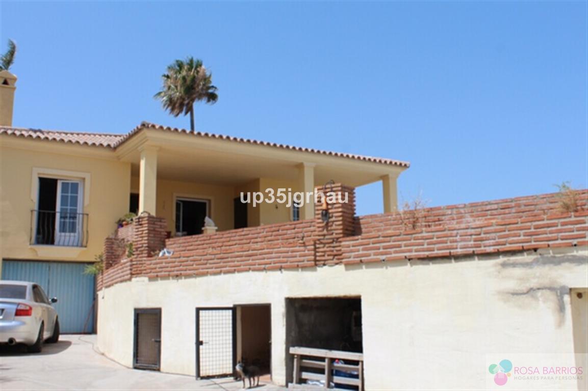 Venta de villa en Estepona