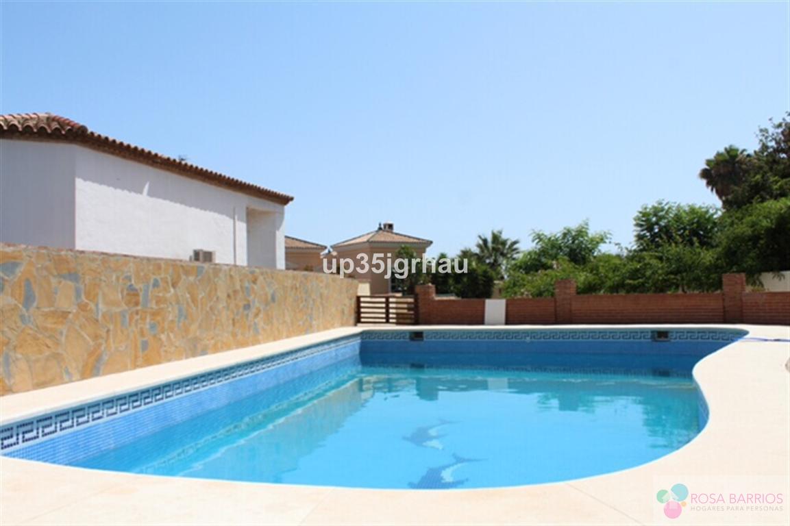 Venta de villa en Estepona