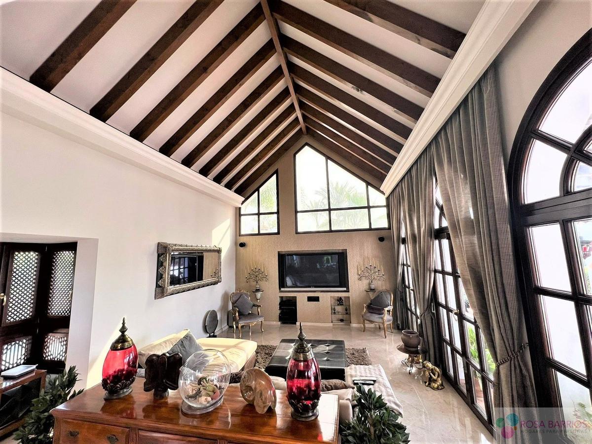For sale of villa in Marbella
