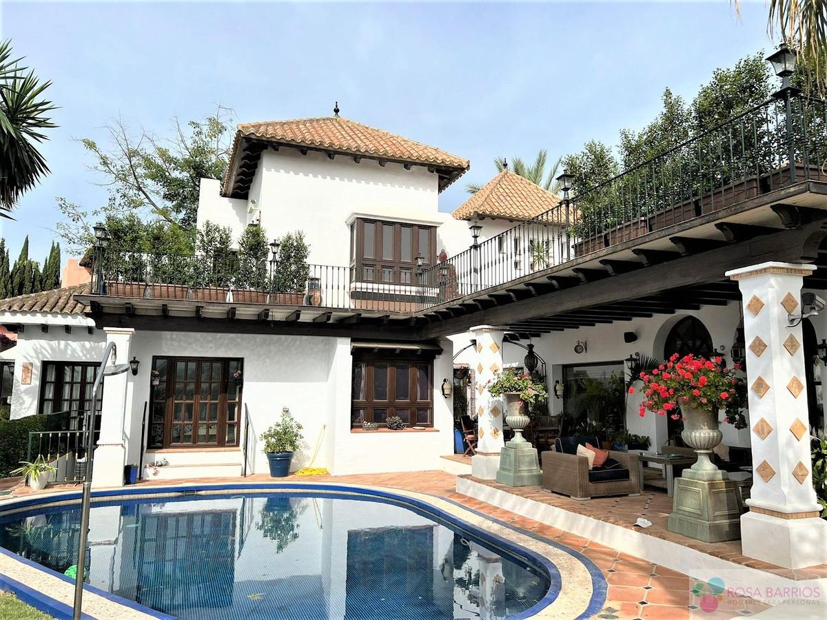 For sale of villa in Marbella