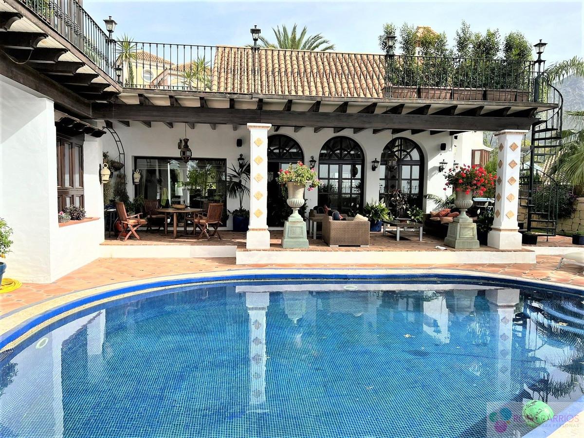 For sale of villa in Marbella