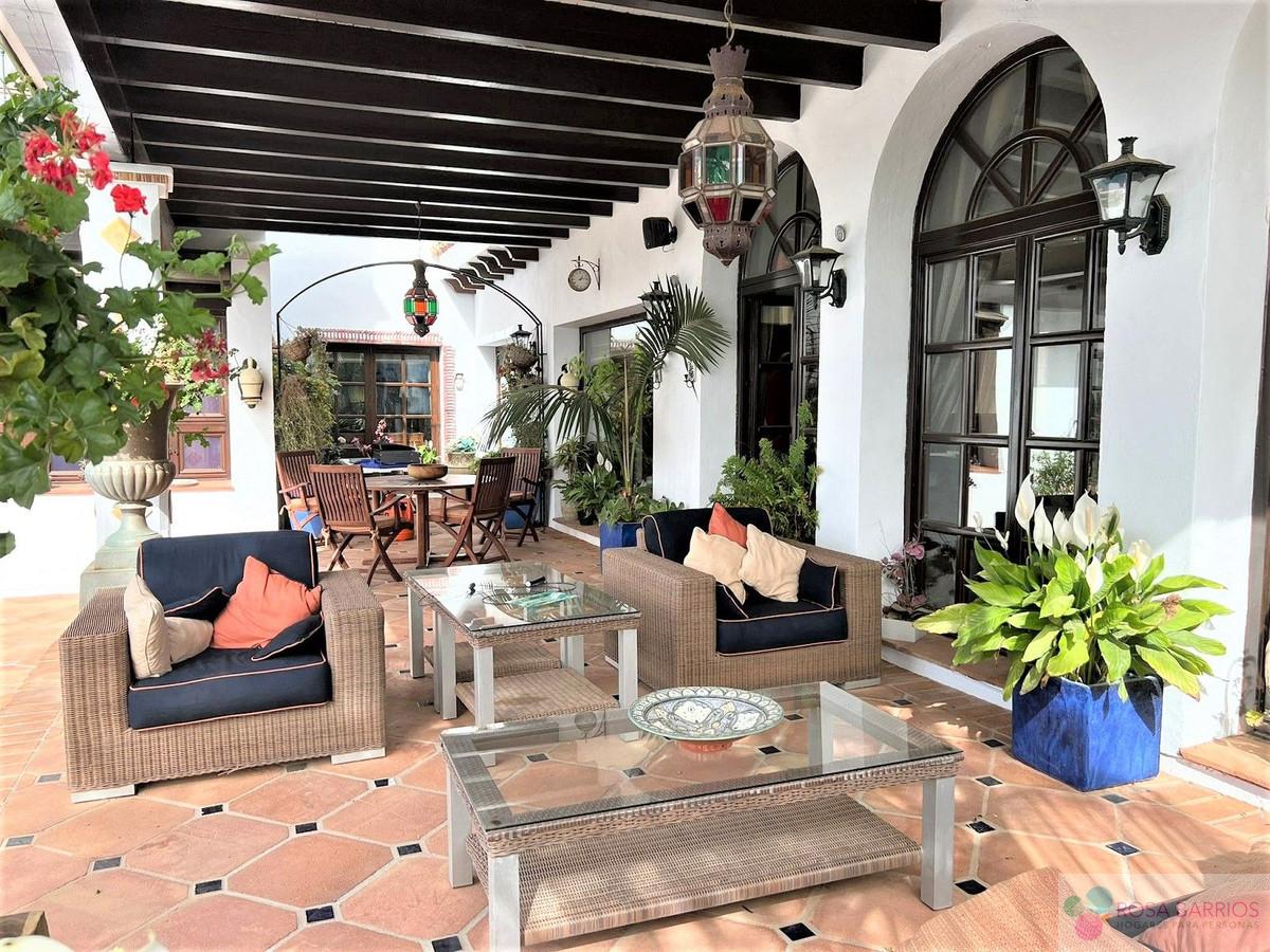 For sale of villa in Marbella