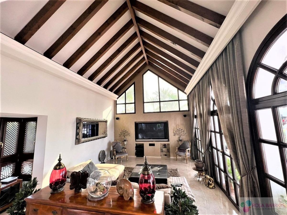For sale of villa in Marbella