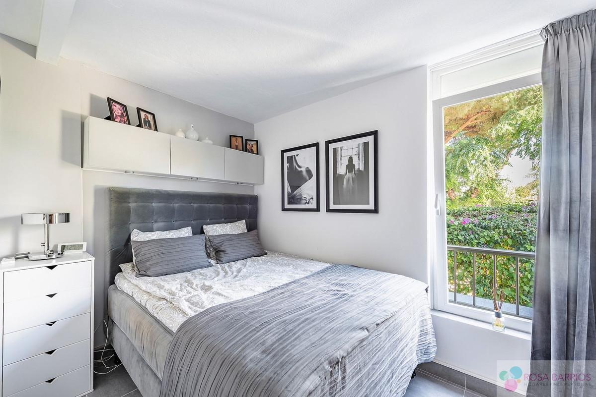 For sale of apartment in Puerto Banús