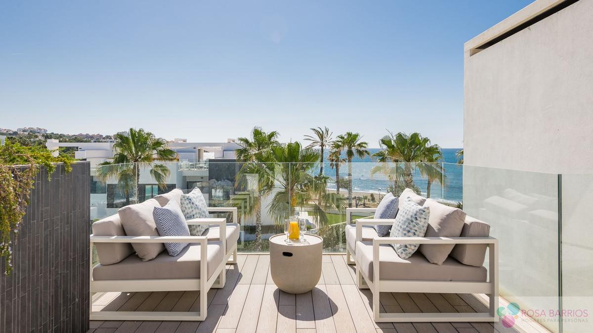 For sale of villa in Estepona