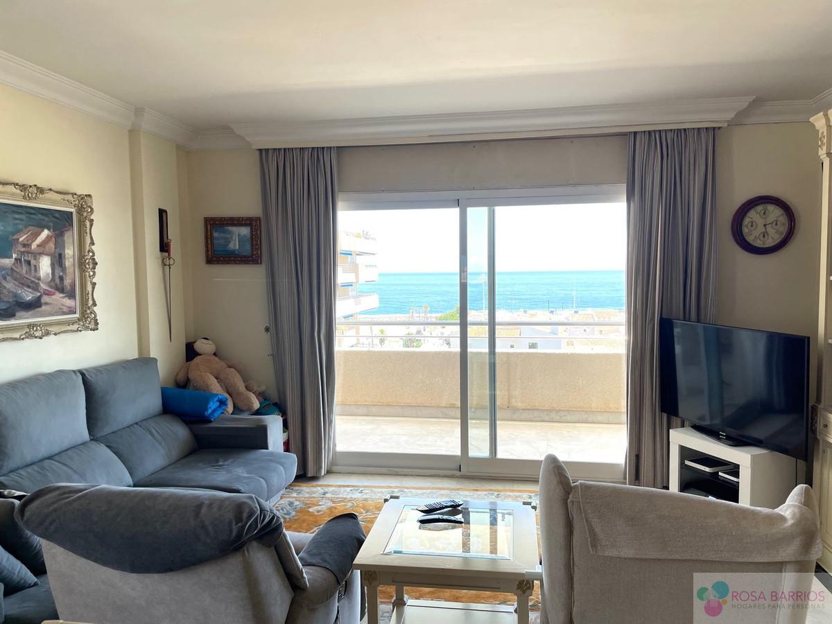 For sale of apartment in Puerto Banús