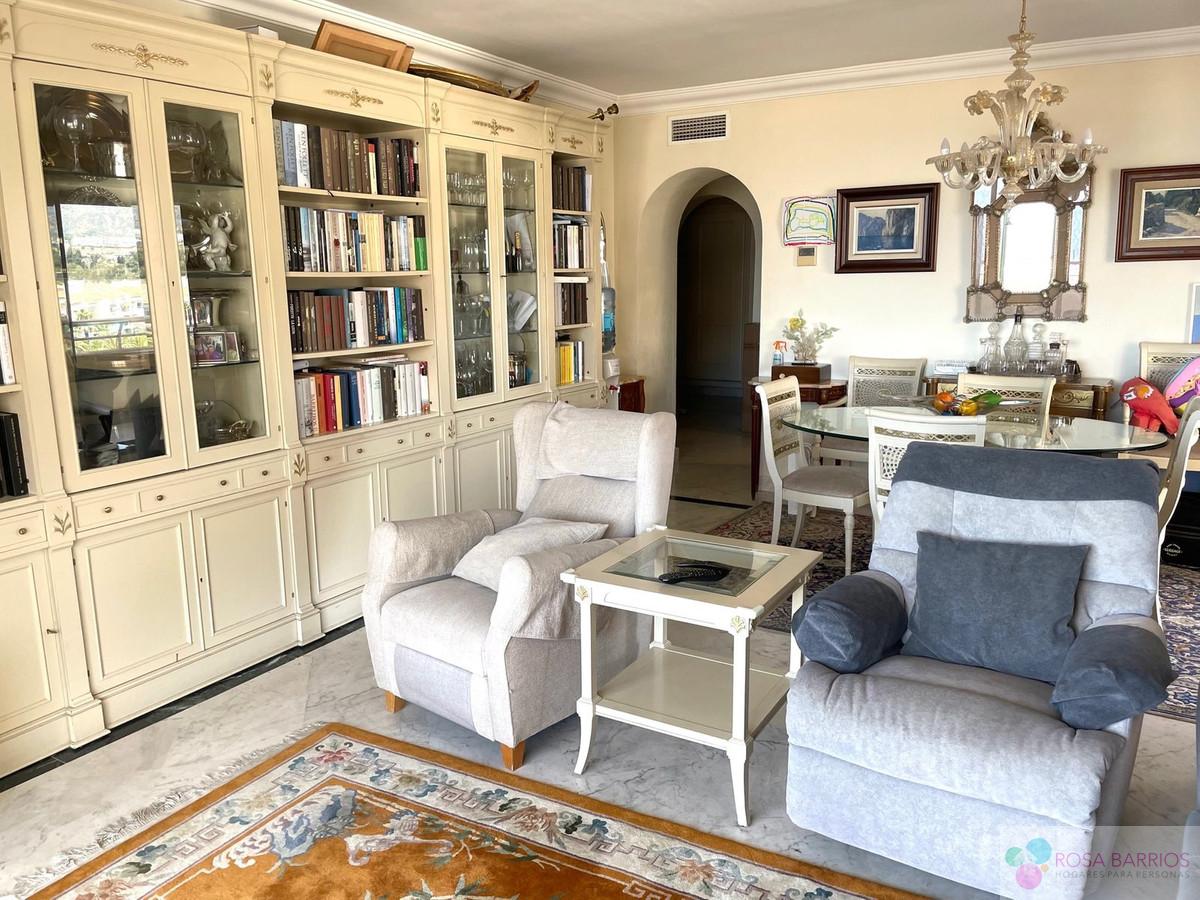 For sale of apartment in Puerto Banús