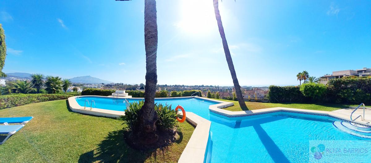 For sale of apartment in Estepona