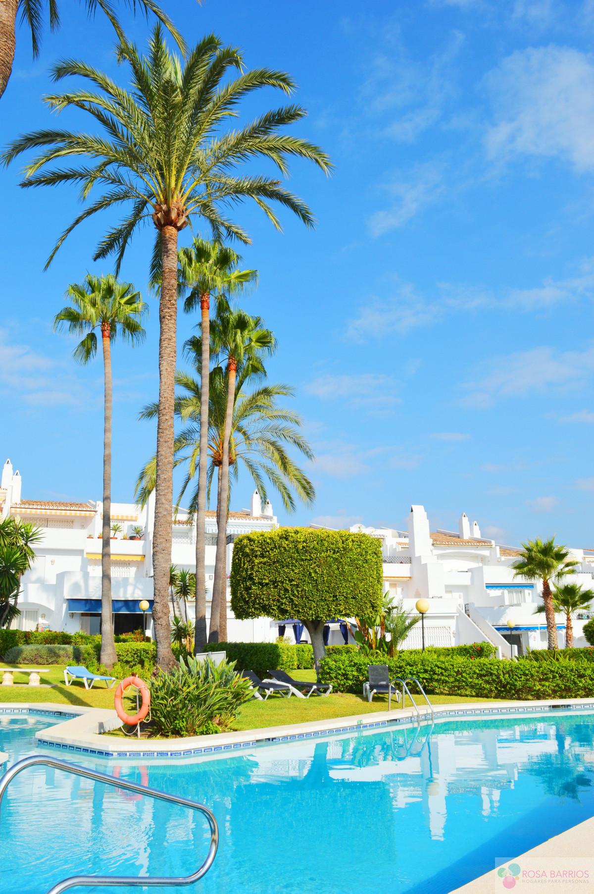 For sale of apartment in Estepona